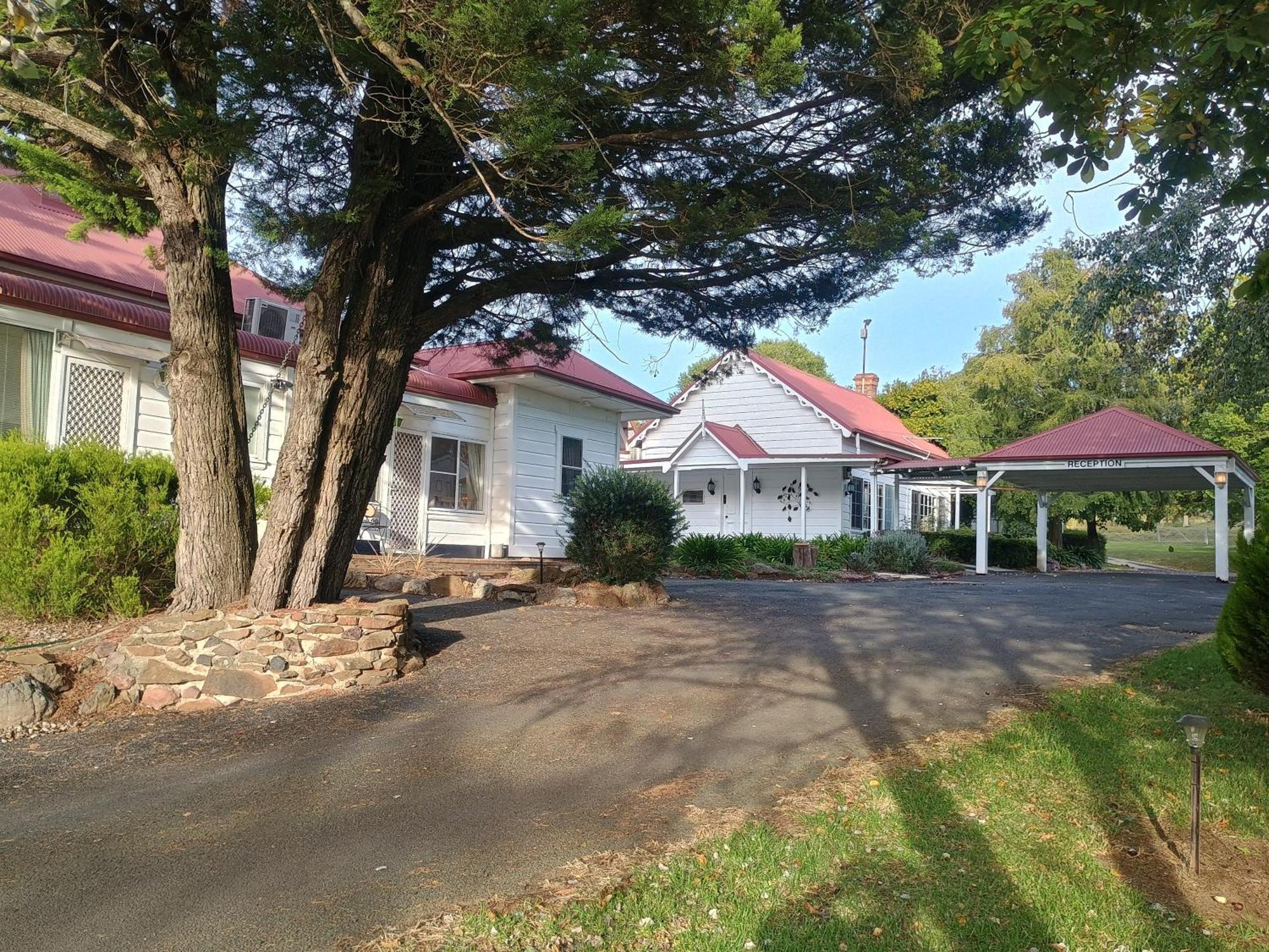 Moore Park Inn Armidale Exteriör bild